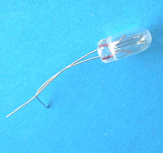 AM12V5 : Ampoule miniature 12V 30mA diamtre 5mm