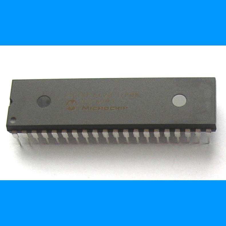 68B02 : Microprocesseur 2MHz